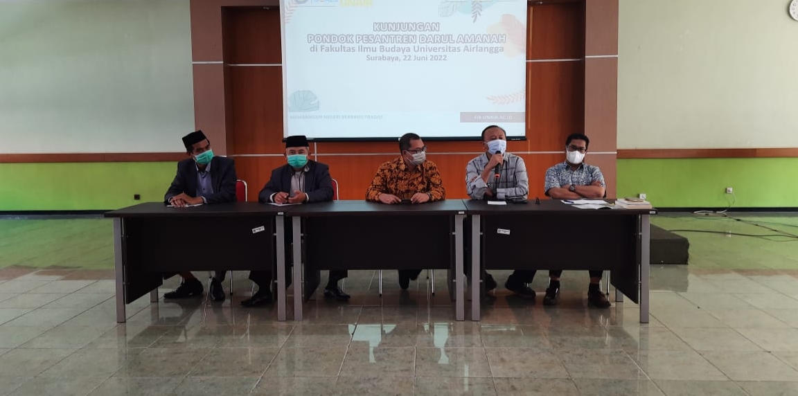 Darul Amanah Kunjungi FIB Universitas Airlangga Surabaya